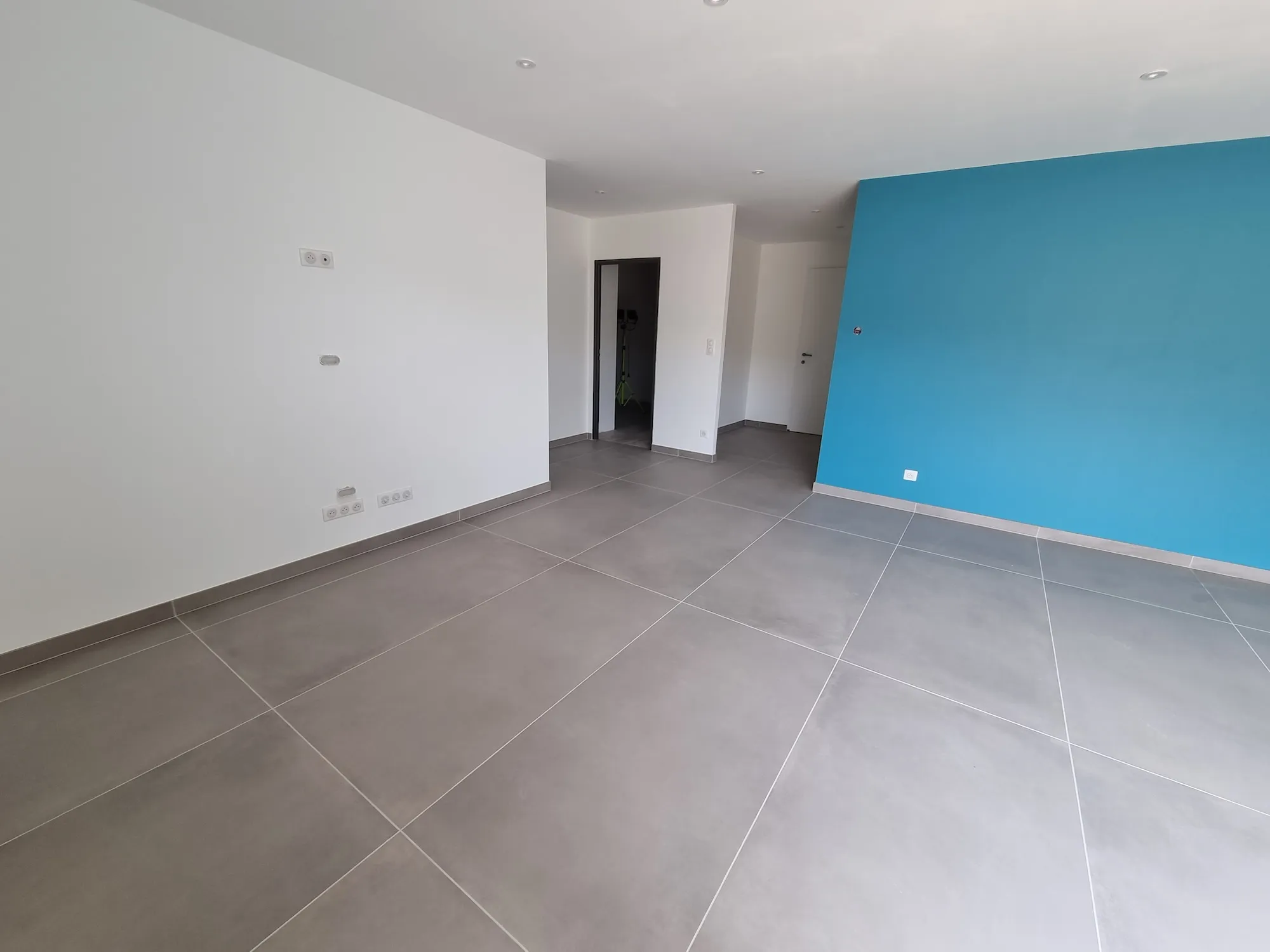 Intérieur carrelé par Dôme Carrelage